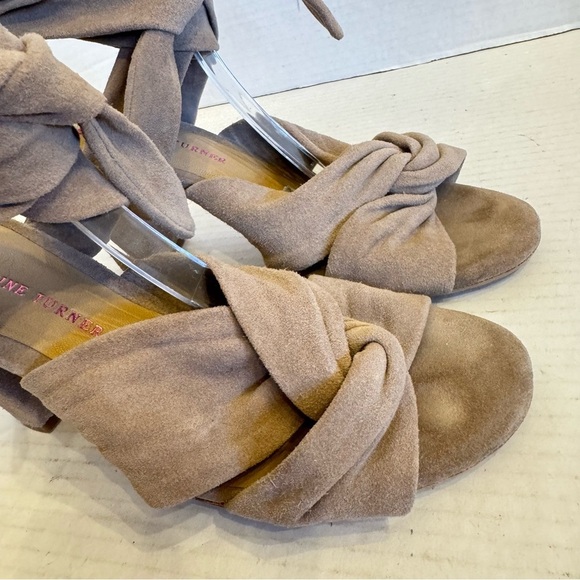 Elaine Turner Taupe Suede Leather “RAE” Ankle Wrap Heel Sandals Shoe Size 8.5 - Picture 3 of 16